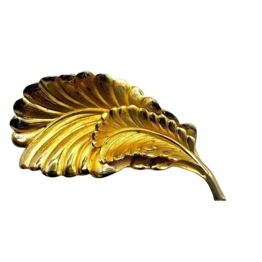 Gold tone vintage double feather brooch